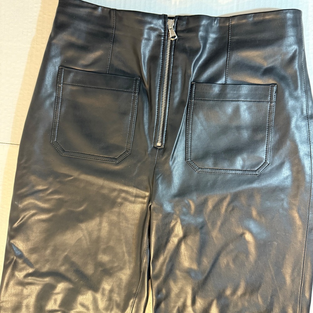 Veronica Beard Sz 8 pants Black Faux Leather High Waisted Wide Leg Crop Elegant - Picture 9 of 16